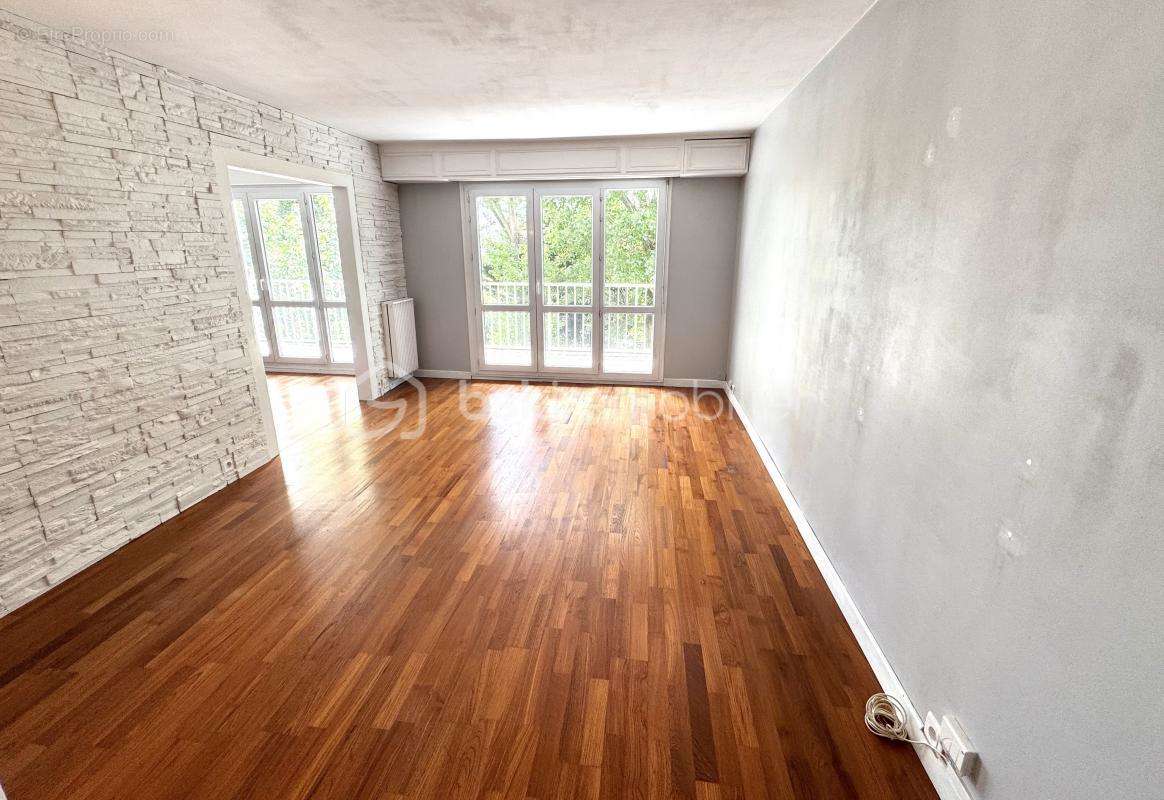 Appartement à NOISY-LE-GRAND