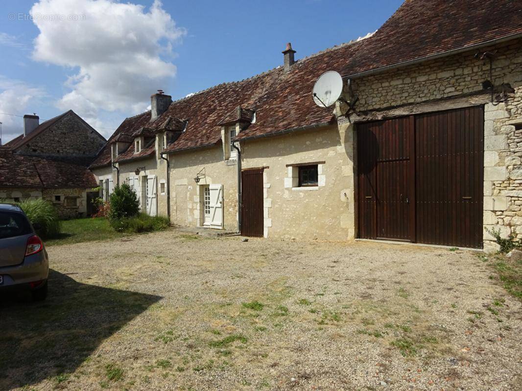 Maison à ANGLES-SUR-L&#039;ANGLIN