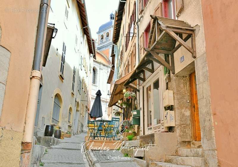 Commerce à BRIANCON