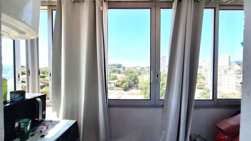 Appartement à MARSEILLE-13E