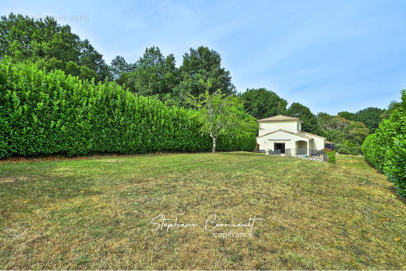 Maison à DOUZILLAC