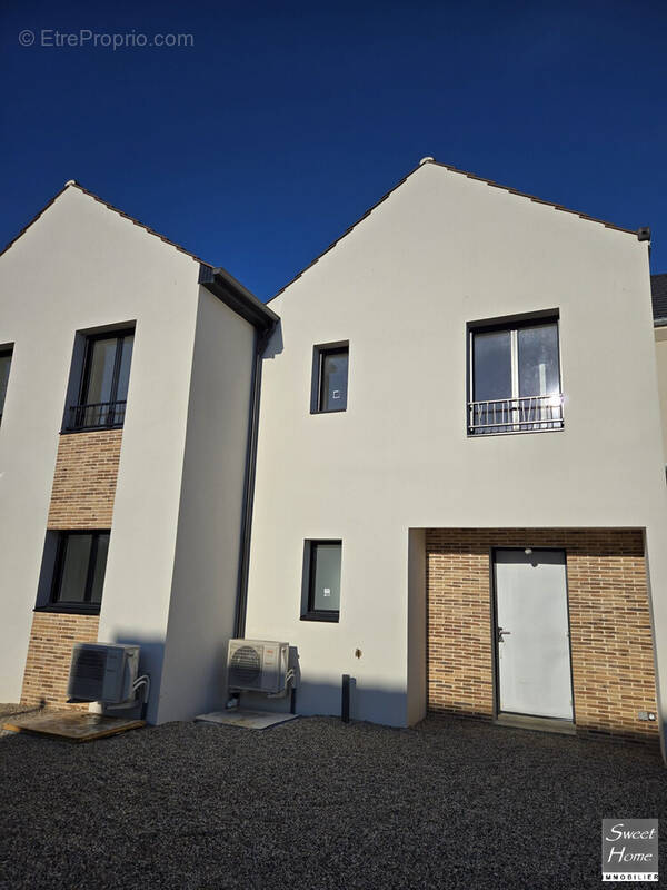 Maison à SAINT-REMY-LES-CHEVREUSE