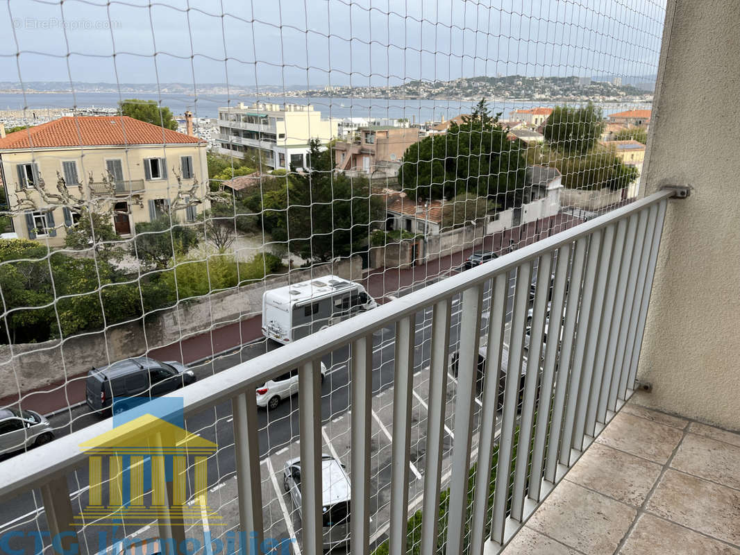 Appartement à MARSEILLE-8E