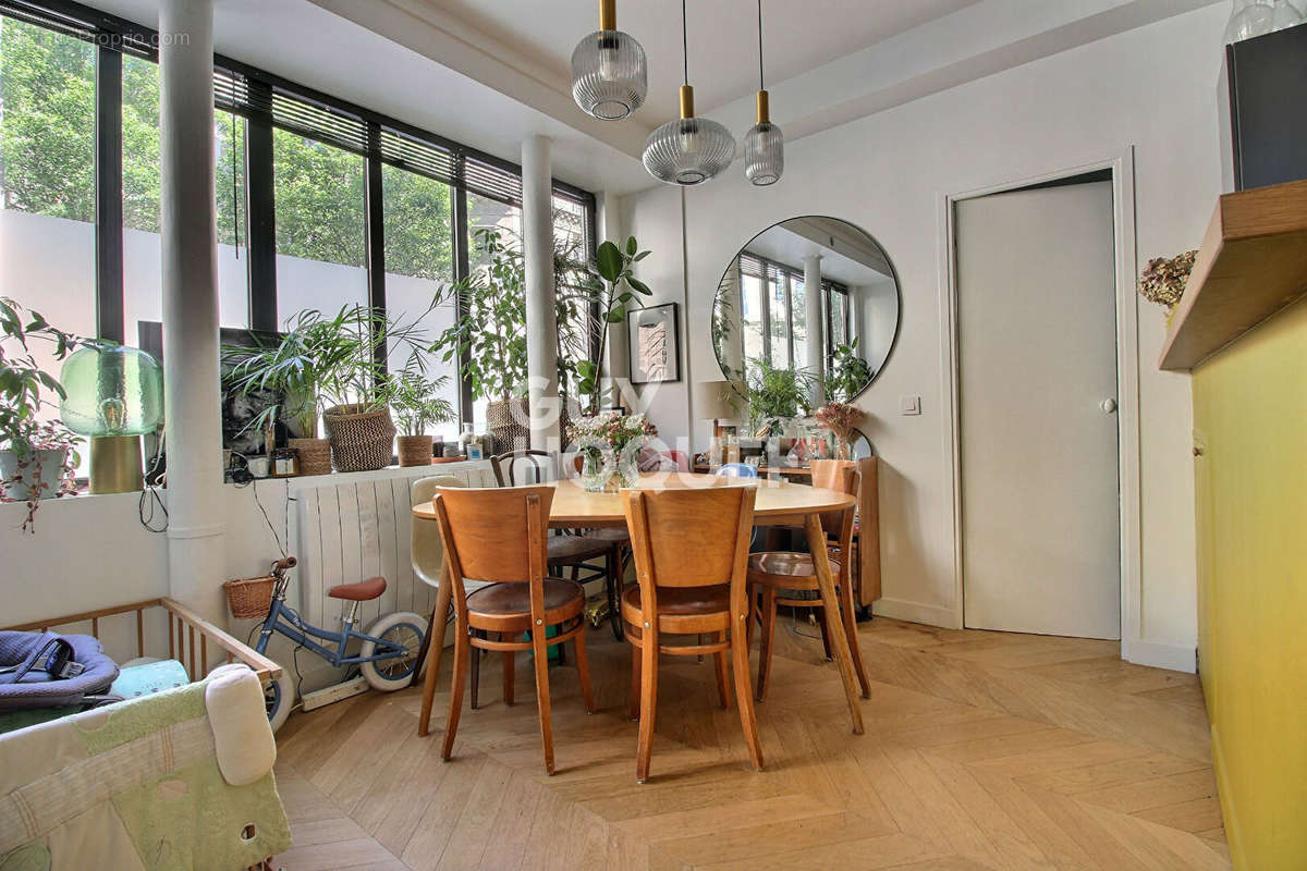 Appartement à PARIS-9E