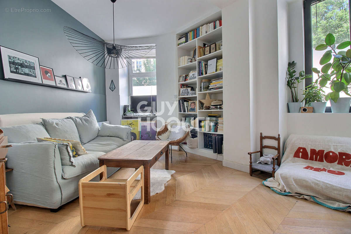 Appartement à PARIS-9E