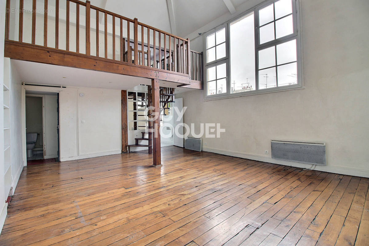 Appartement à PARIS-9E