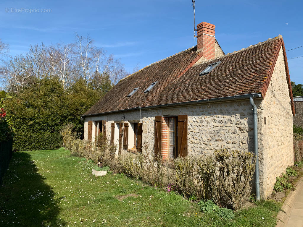 Maison à OUZOUER-LE-MARCHE