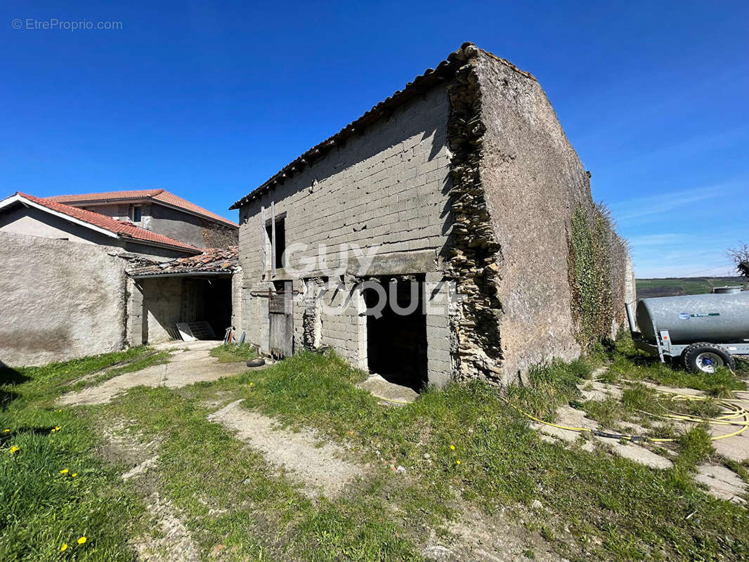 Maison à TREVES