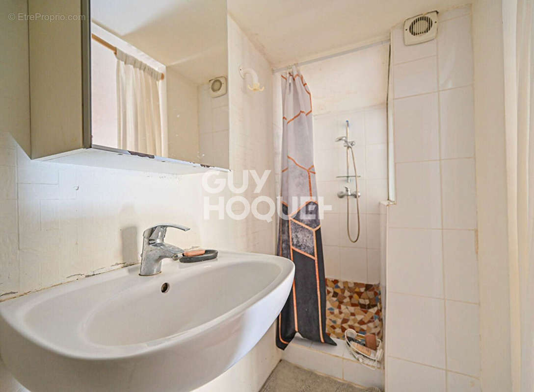 Appartement à PARIS-20E