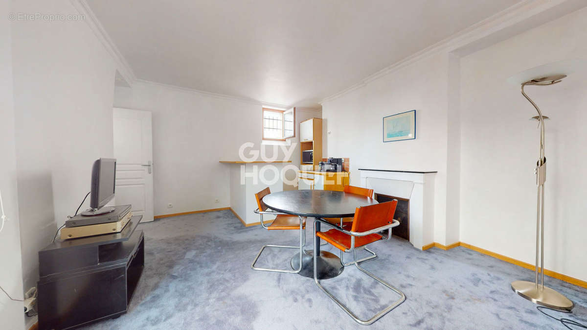 Appartement à PARIS-20E