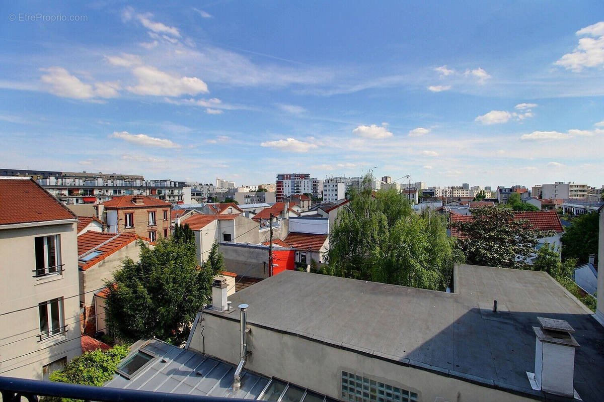 Appartement à LES LILAS