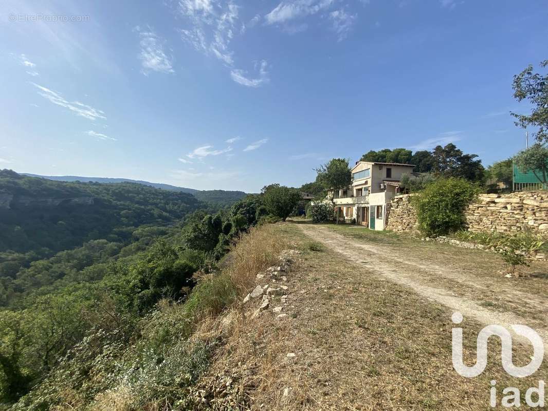 Photo 8 - Maison à LA ROQUE-SUR-PERNES