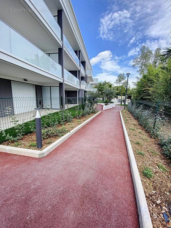 Appartement à VILLENEUVE-LOUBET