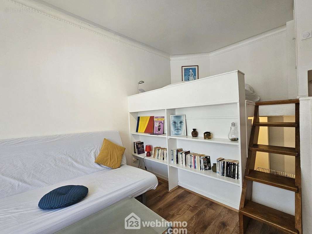 Continuons avec l&#039;espace nuit ... - Appartement à REIMS