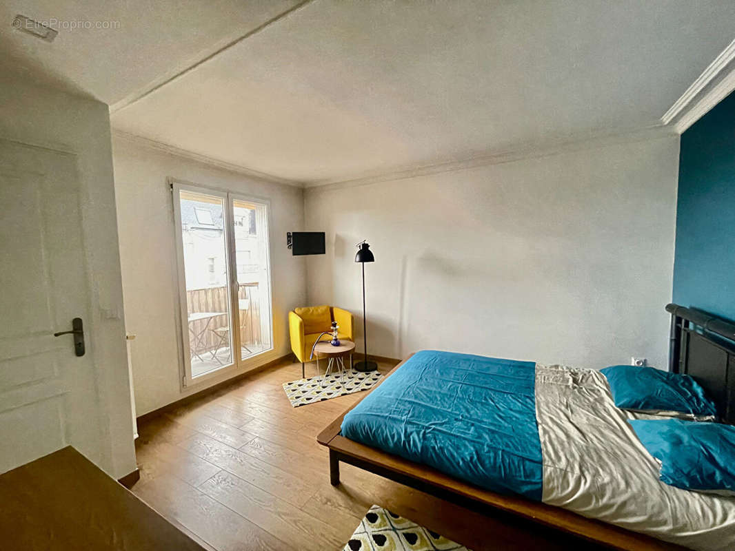 Appartement à SARTROUVILLE