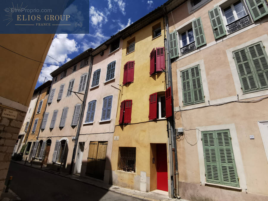 Appartement à SAINT-MAXIMIN-LA-SAINTE-BAUME