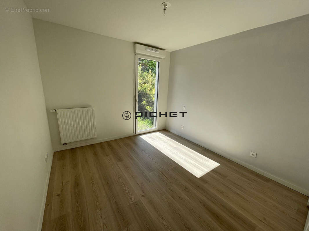 Appartement à BILLERE