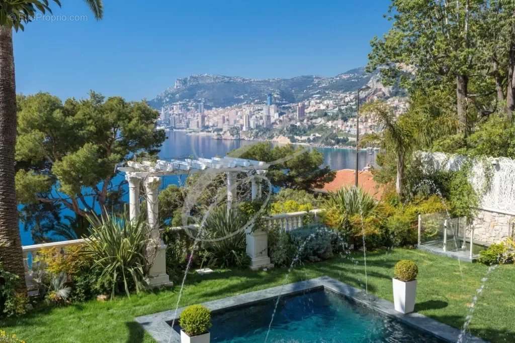 Maison à ROQUEBRUNE-CAP-MARTIN