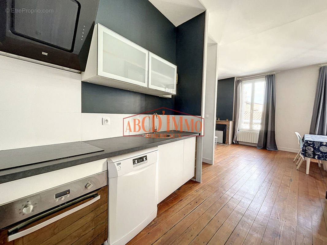 Appartement à BORDEAUX