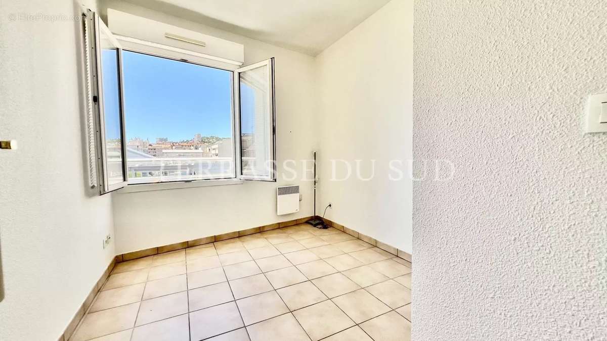 Appartement à MARSEILLE-8E