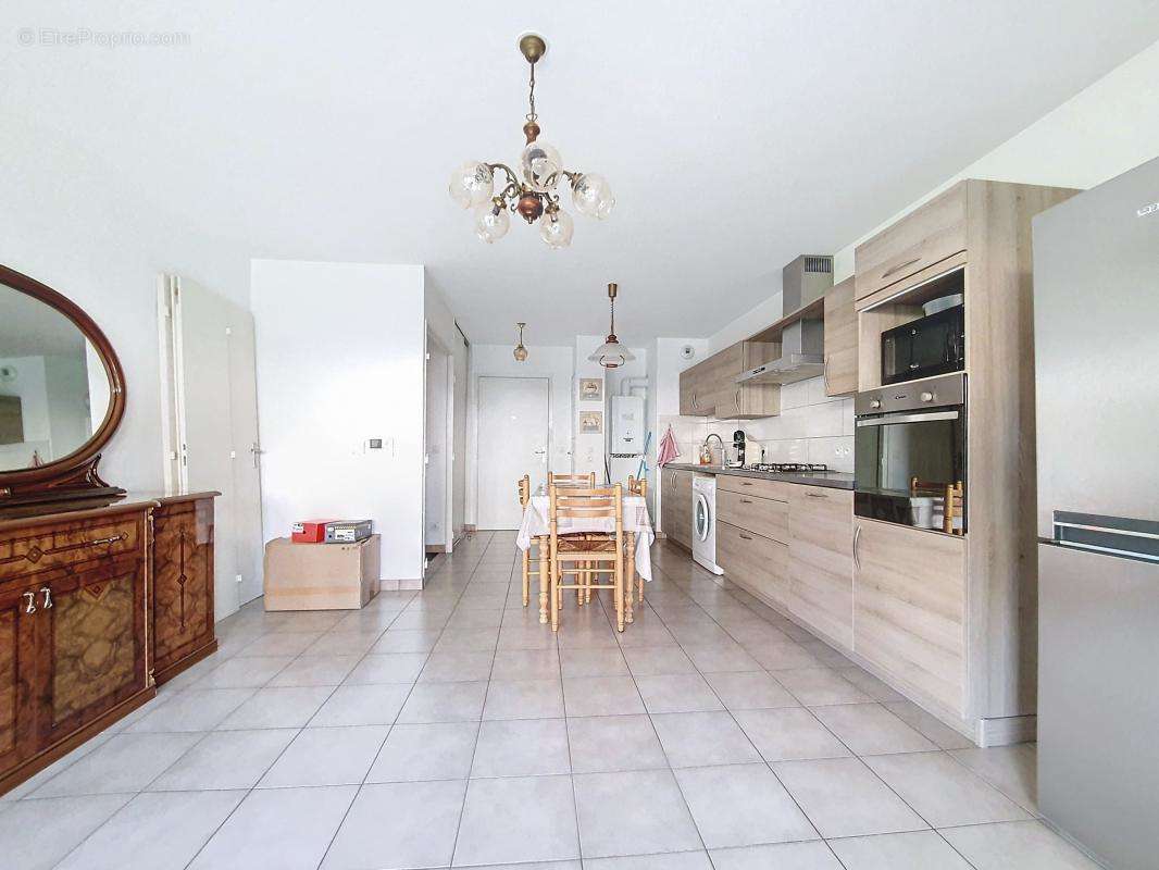 Appartement à VILLETTE-DE-VIENNE