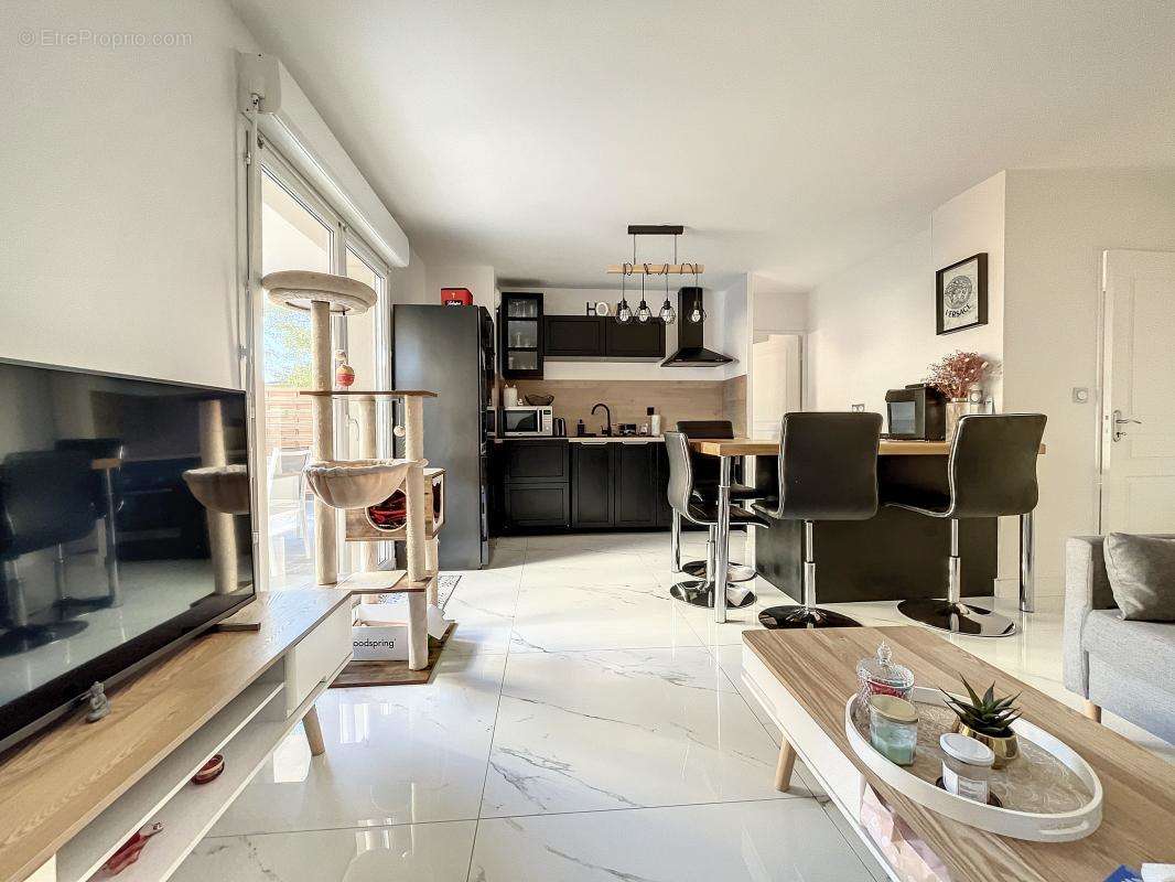 Appartement à TERNAY