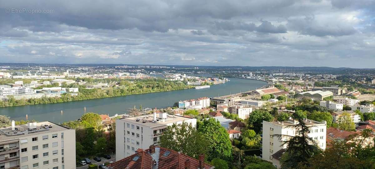 Appartement à LA MULATIERE