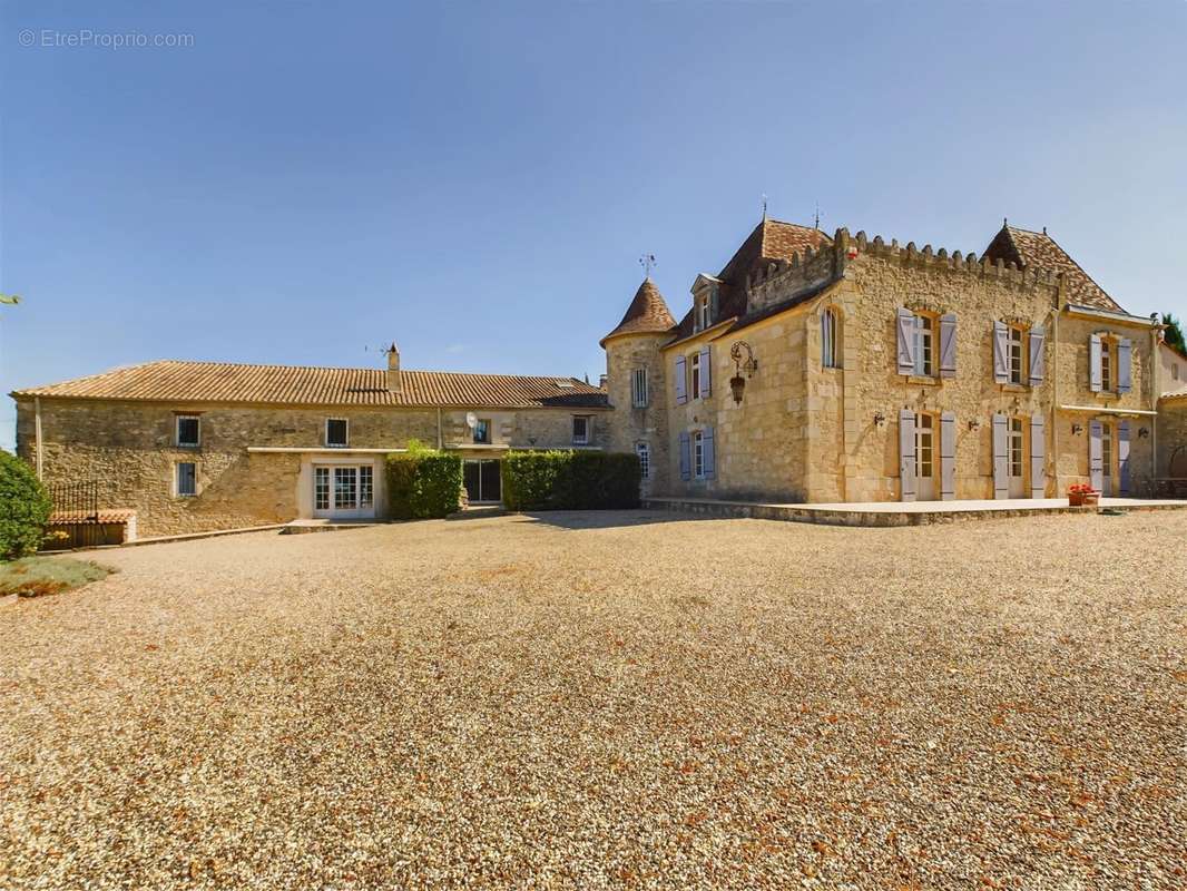 Maison à SAINT-EMILION