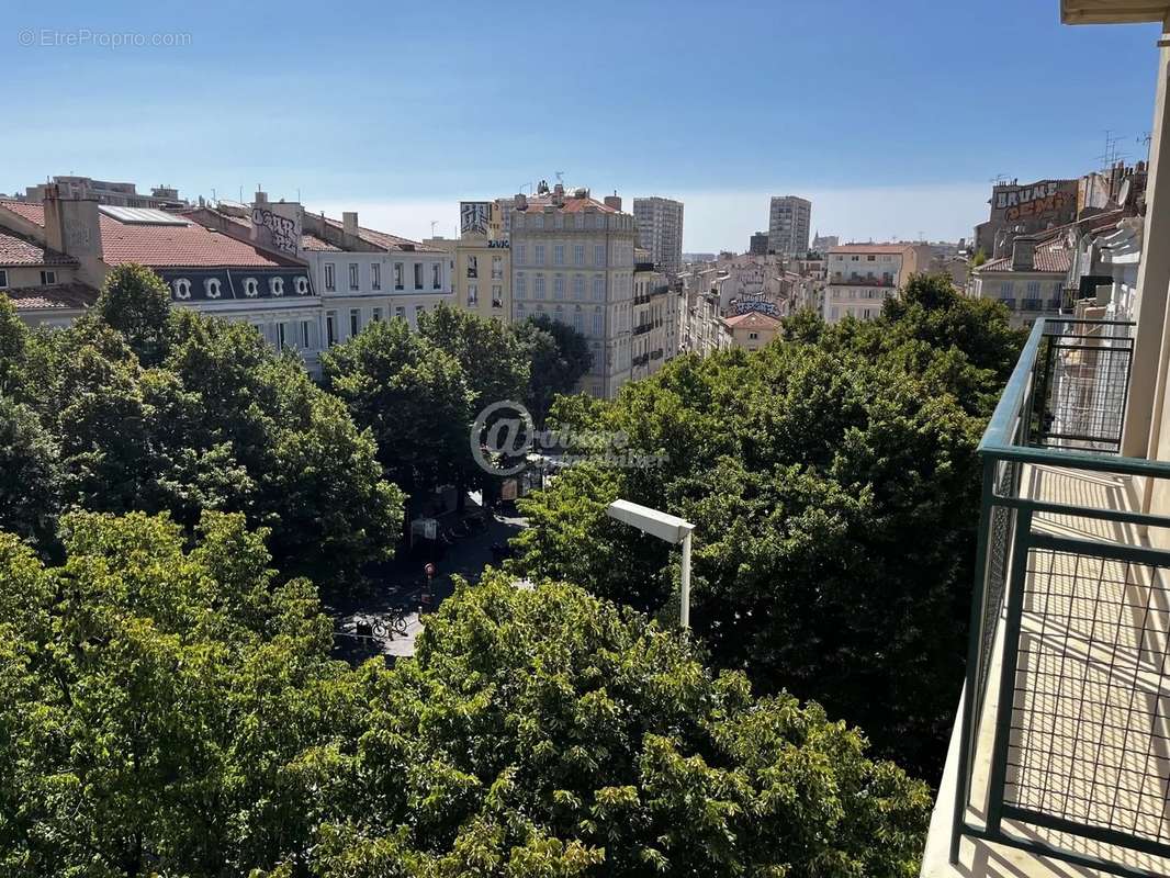 Appartement à MARSEILLE-1E