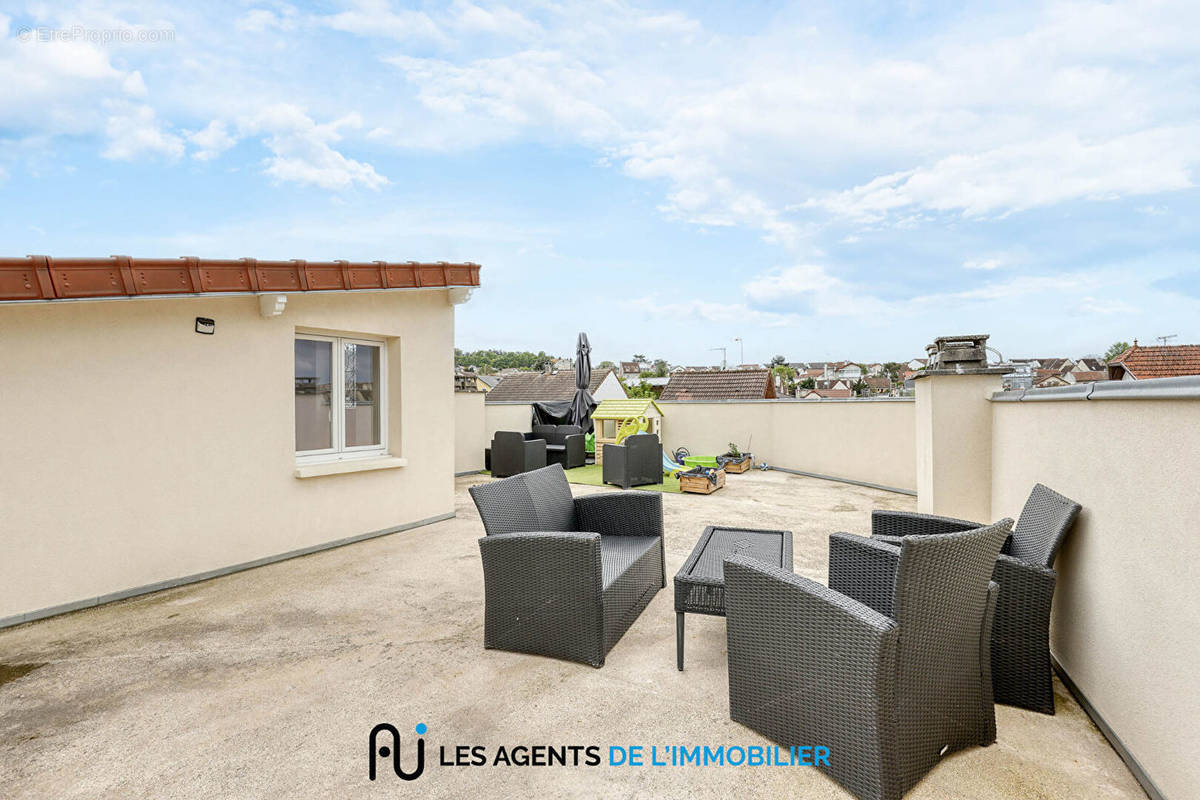 Appartement à NANTERRE