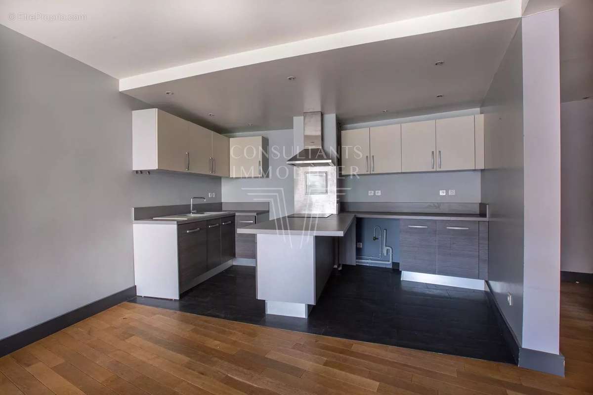 Appartement à BOULOGNE-BILLANCOURT