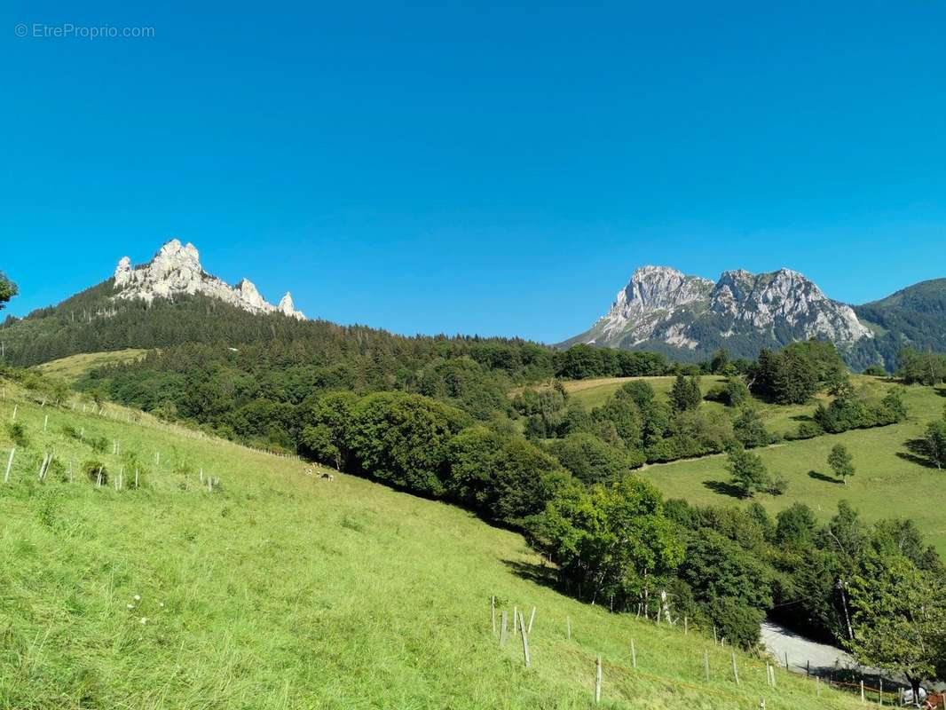 Terrain à BERNEX