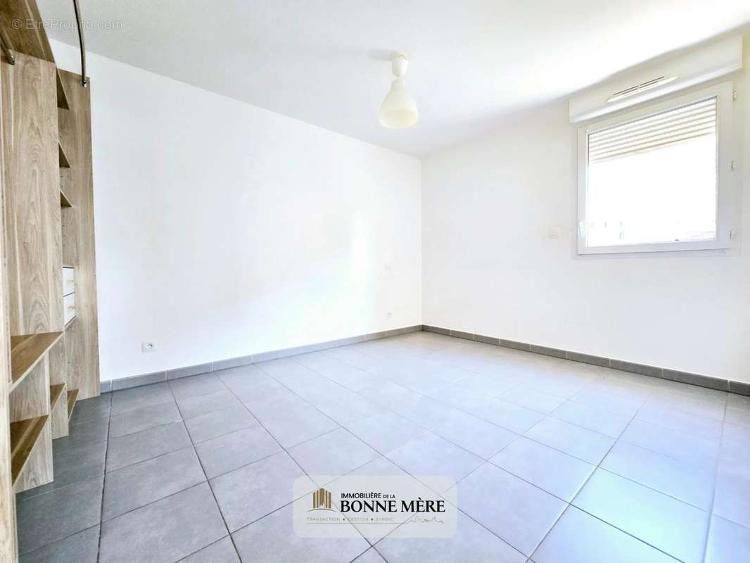 Appartement à MARSEILLE-14E