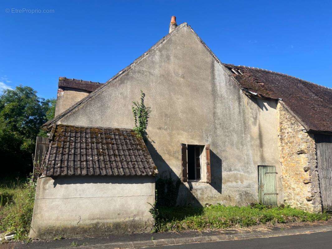 Maison à BAZAIGES