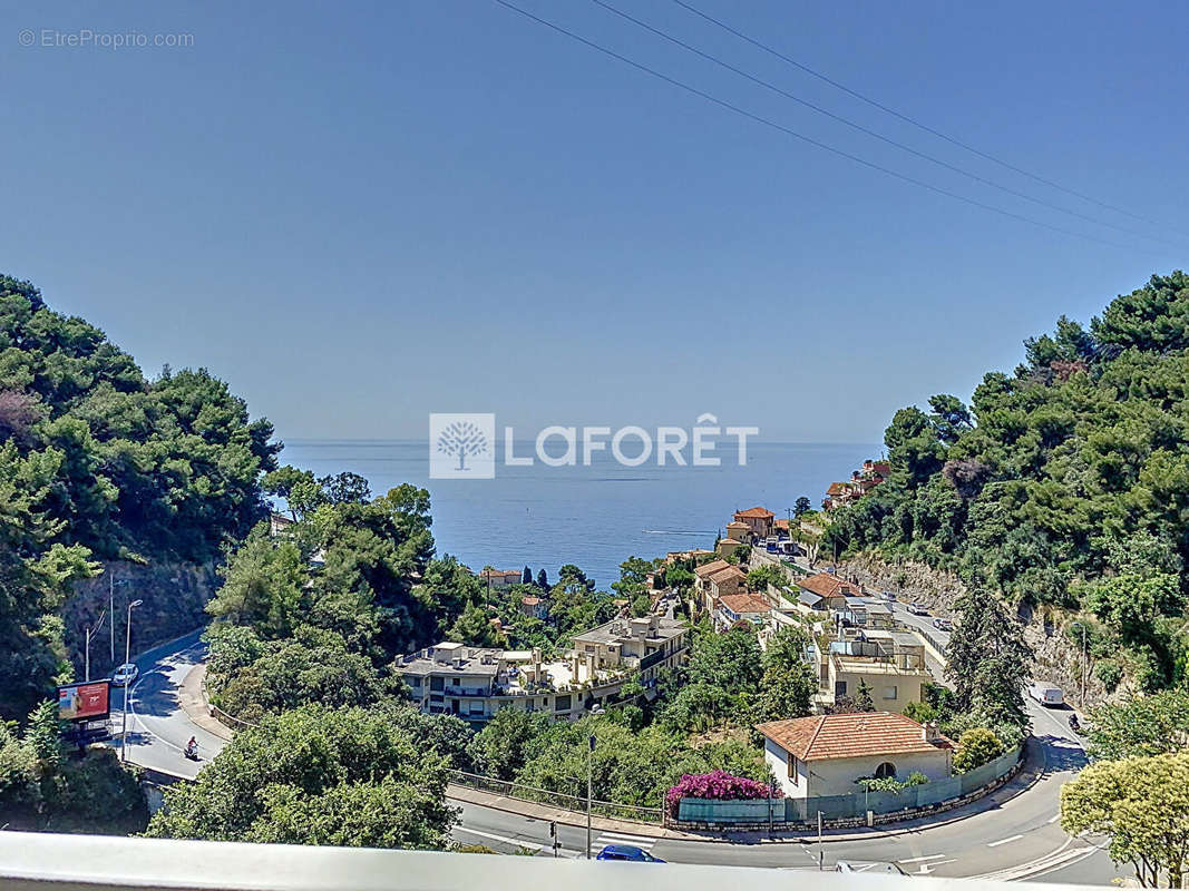 Appartement à ROQUEBRUNE-CAP-MARTIN