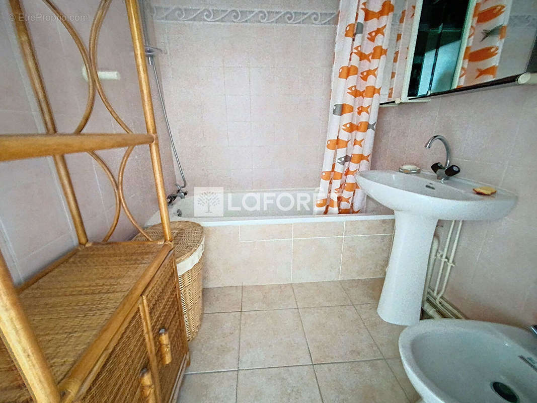 Appartement à ROQUEBRUNE-CAP-MARTIN