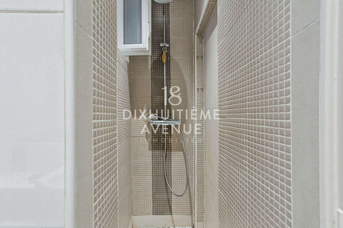 Appartement à PARIS-18E