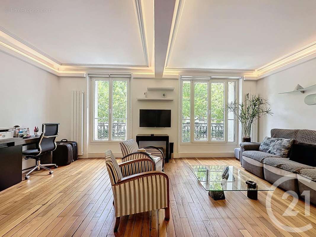 Appartement à PARIS-20E