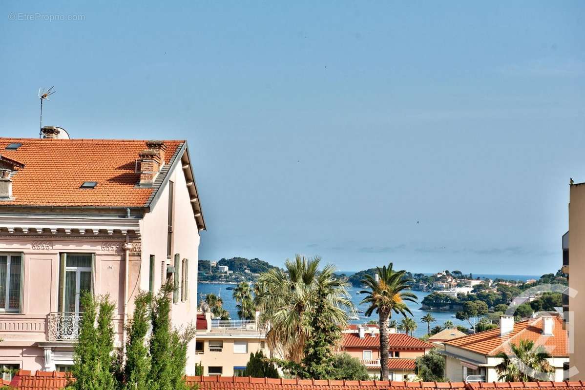 Appartement à BEAULIEU-SUR-MER