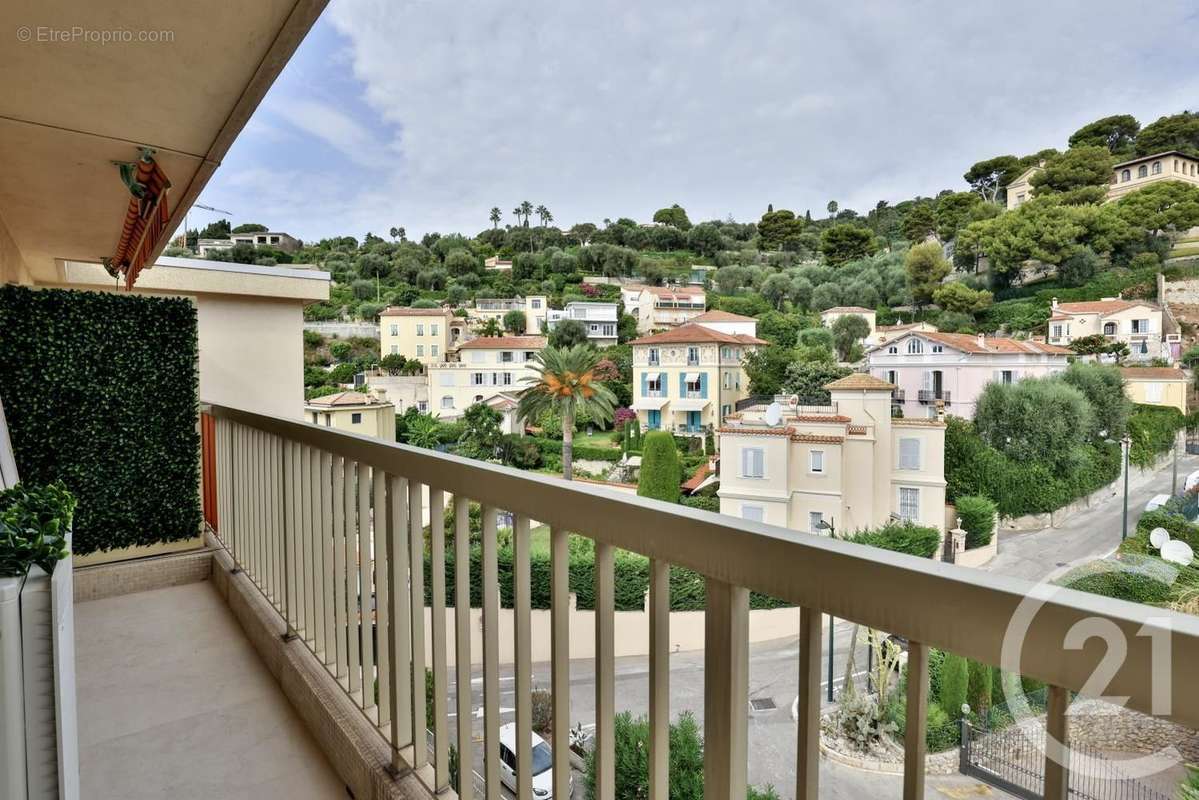 Appartement à BEAULIEU-SUR-MER