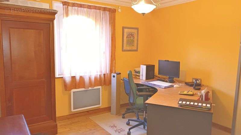 Le bureau ou chambre au RDC. - Maison à SAINT-SAUVEUR-LE-VICOMTE