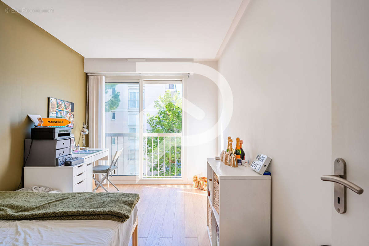 Appartement à MARSEILLE-13E