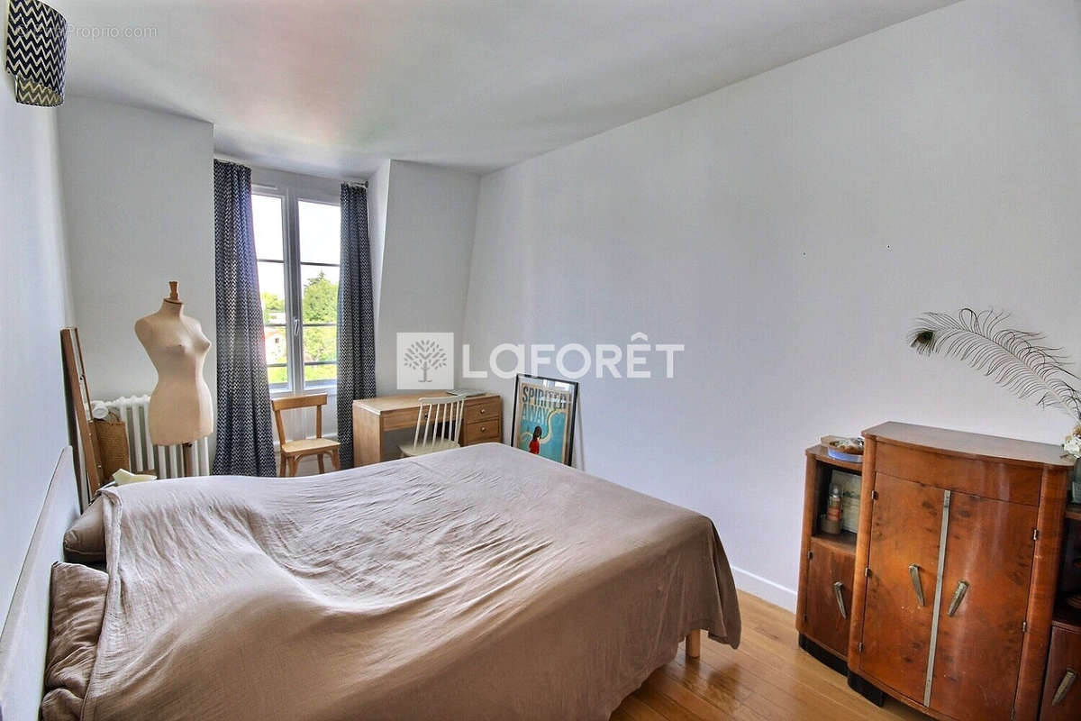 Appartement à SURESNES