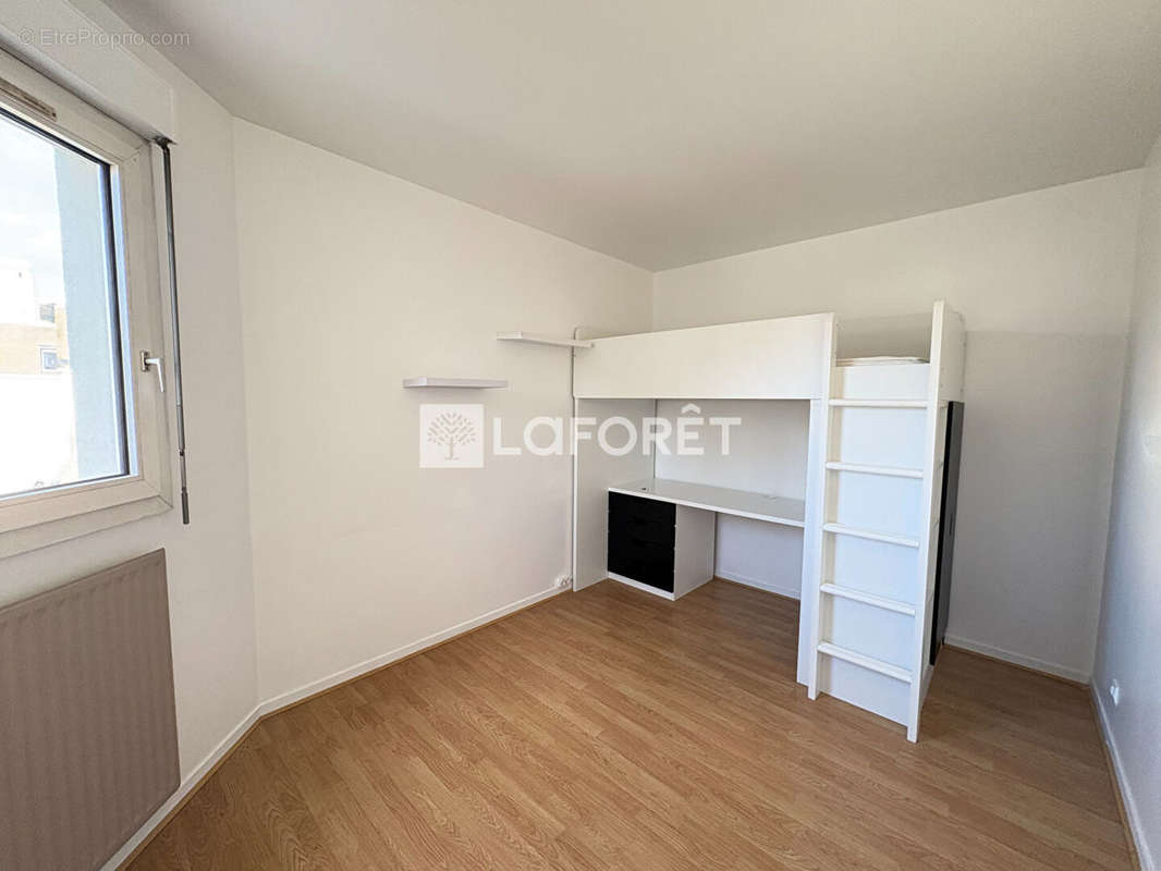 Appartement à SURESNES