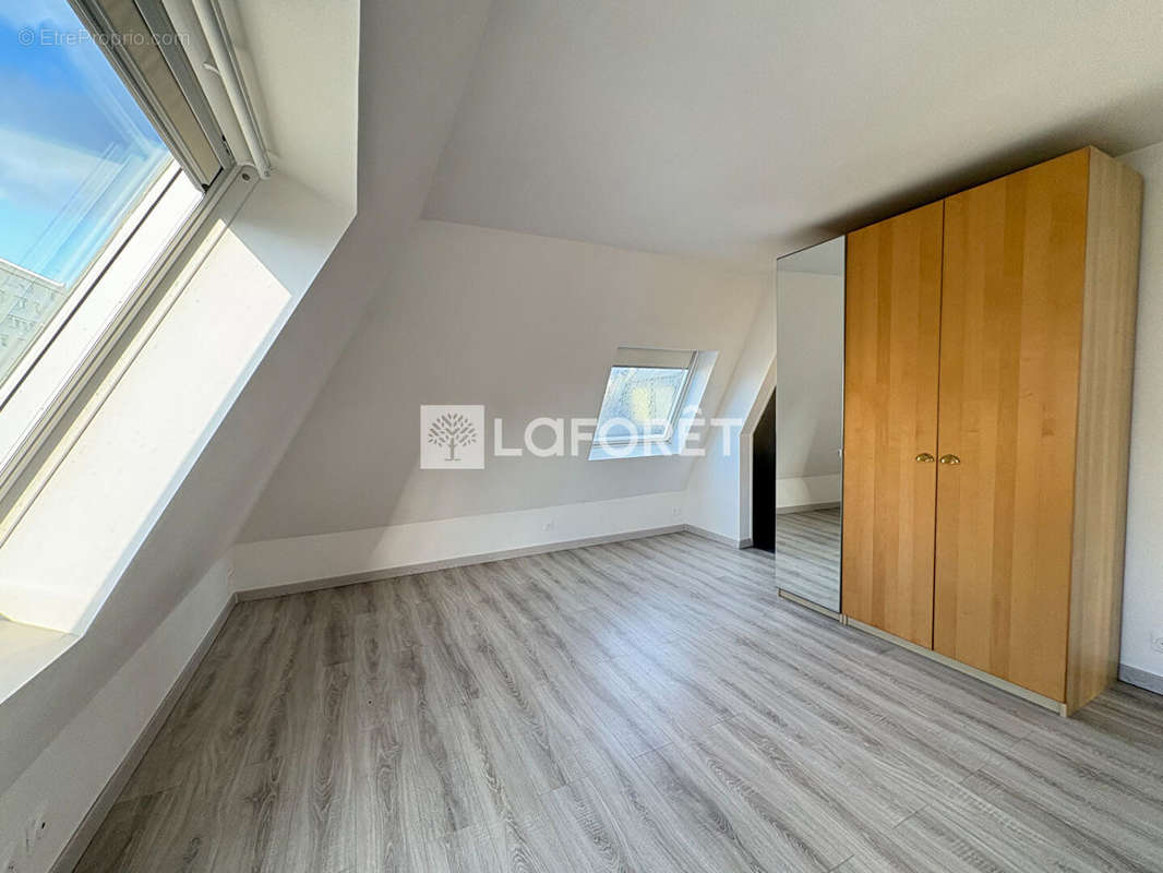 Appartement à SURESNES