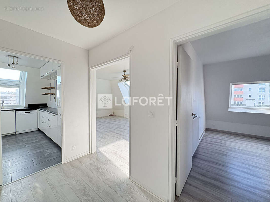 Appartement à SURESNES