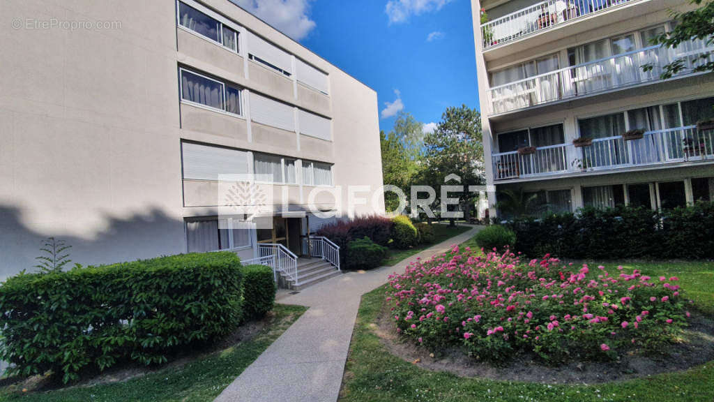 Appartement à BOUGIVAL