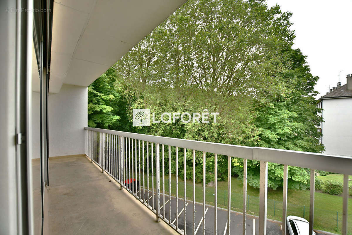 Appartement à BOUGIVAL