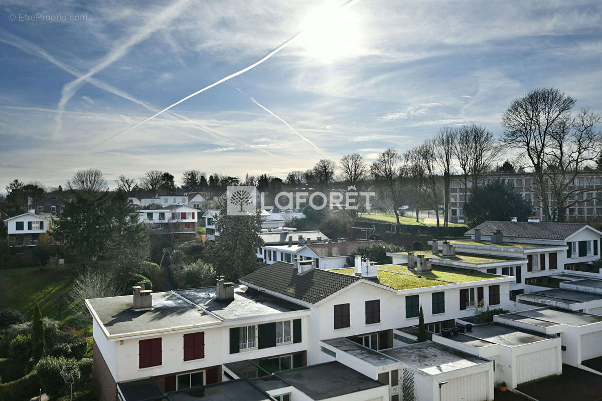 Appartement à LA CELLE-SAINT-CLOUD