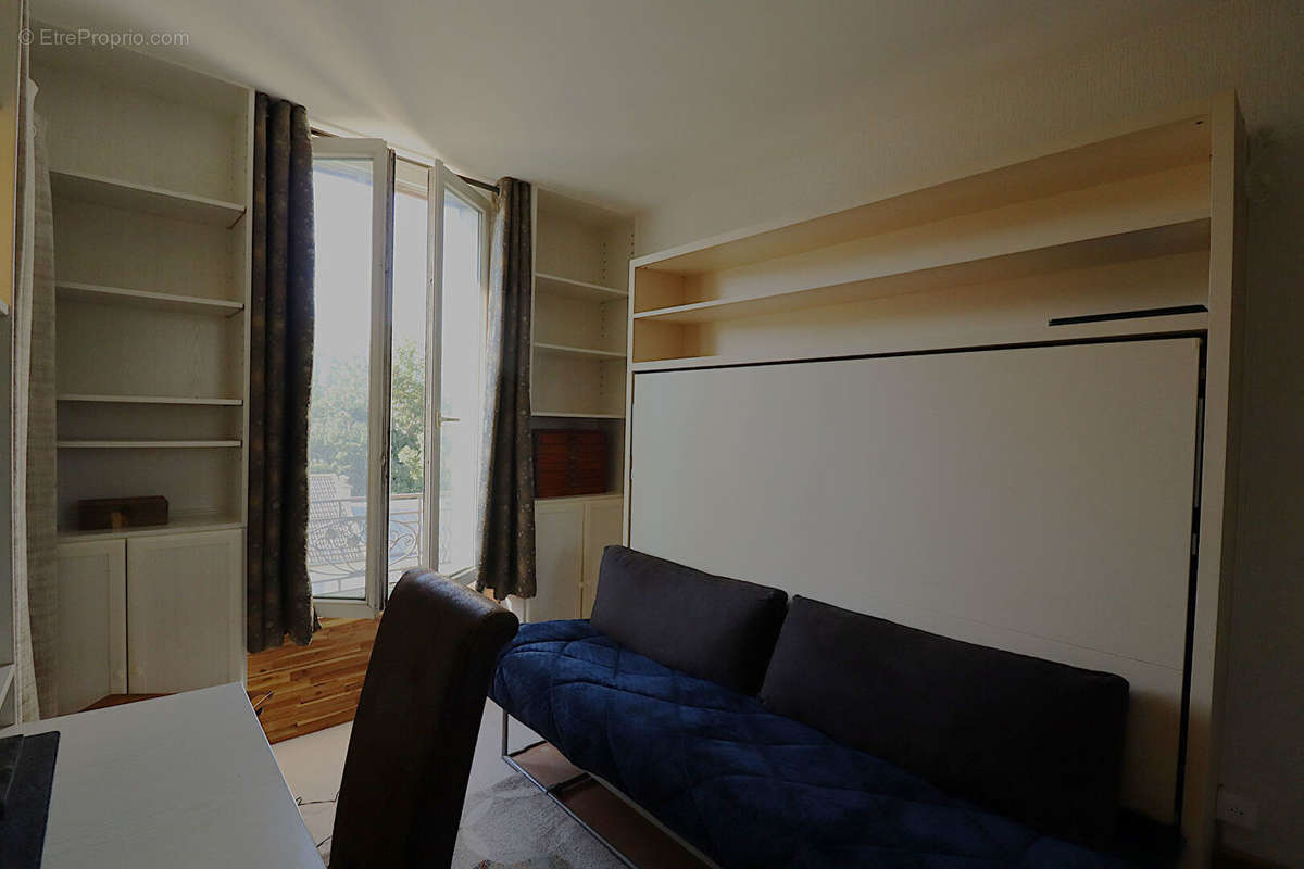 Appartement à ISSY-LES-MOULINEAUX